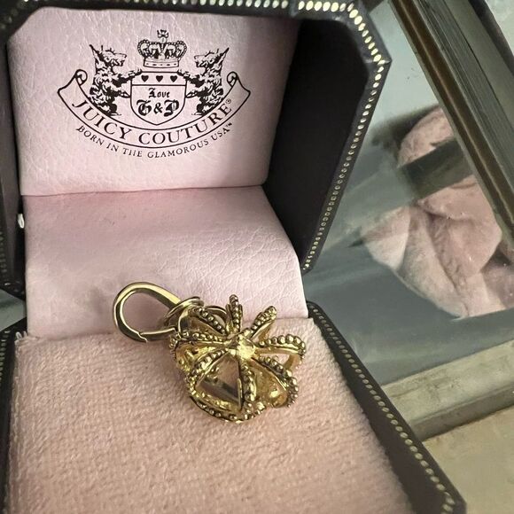 Vintage 80’s Juicy Couture Crown Charm in Original Box. - Picture 1 of 7